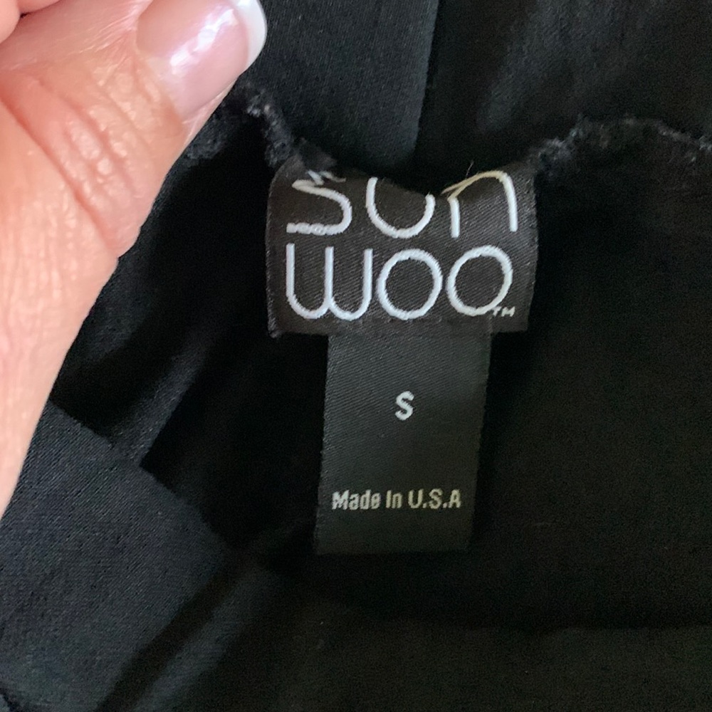 Clara Sun Woo signature black straight leg ankle leggings